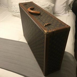 Louis Vuitton Bisten Hard Suitcase 60 cm